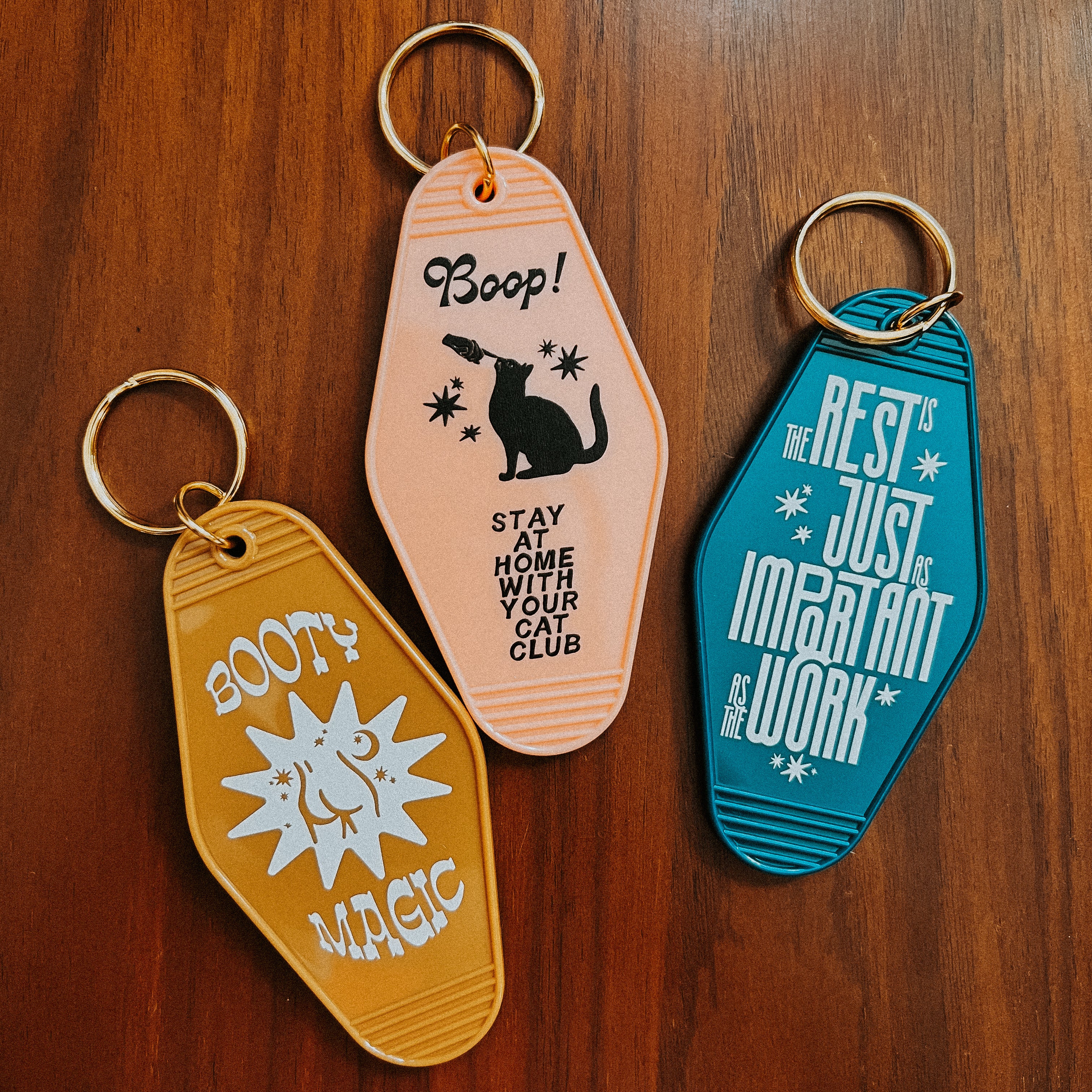 Stay At Home With Your Cat Club (Keychain)